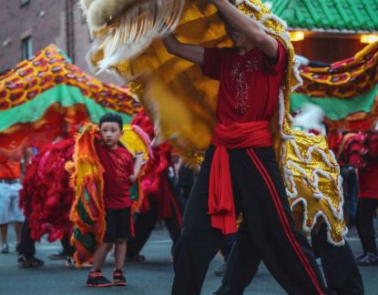 中国人口老龄化严重  将推迟退休年龄