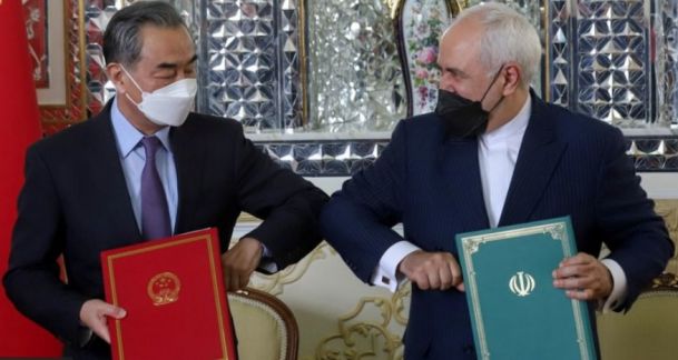 中国与伊朗签署25年全面合作协议  要用人民币结算？