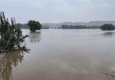 山西出现极端降雨天气  约98个西湖倒进太原