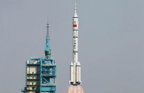 神舟十三号载人飞船发射成功  3名航天员将在太空停留半年