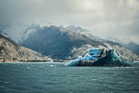 拜登宣布永久禁止沿岸地区油气开采