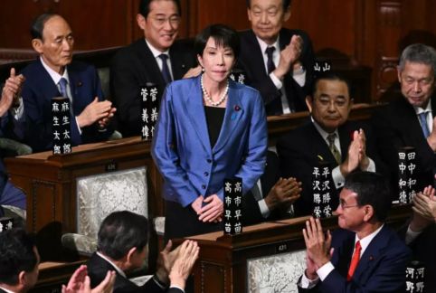 高市早苗当选日本首位女首相