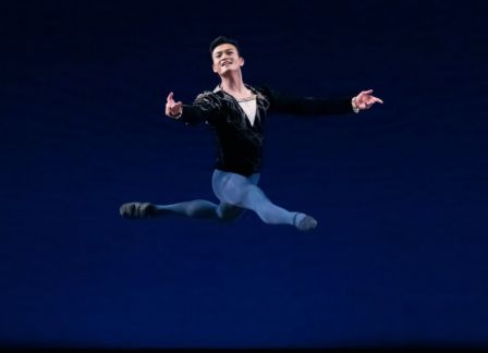 王子也可以是亚裔：打破纽约芭蕾舞界天花板的陈镇威