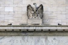 美联储再次加息25个基点  联邦储备金利率达到5.5%
