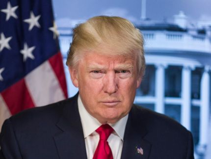 特朗普签署美国首部加密货币监管法