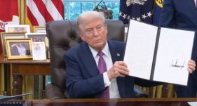 特朗普将国防部更名为战争部