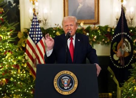 特朗普正在解决经济挑战，并誓言进行美国史上最大减税