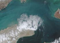 伊朗宣布霍尔木兹海峡开放，全球松了一口气